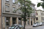 Atrakcyjny budynek handlowo-usługowy