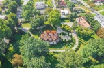 Dwór z parkiem Chaławy