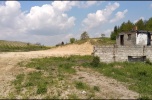 Działka inwestycyjna z zabudowaniami
