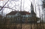 Neoklasycystyczny pałac w powiecie złotowskim