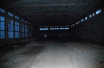 Nieruchomość złożona z działki przemysłowej 20 000 m2, zabud. 3 halami 5488m2 i bud. biurowym 773 m2