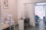 Oddam w dobre ręce b. dobrze prosperujący salon kosmetyczny z dużą bazą klientów - Wynajmowany lokal