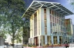 Sprzedam budynek apartamentowy z czescuia handlowa