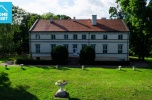 Zespół pałacowo-parkowy w dobrym stanie